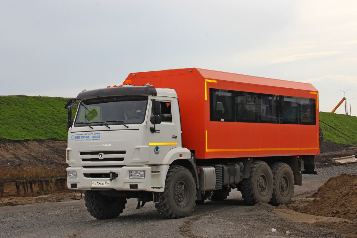 Ханты-Мансийский автоном.округ, № Е 218 ОО 186 — КамАЗ-43118 (общая модель)