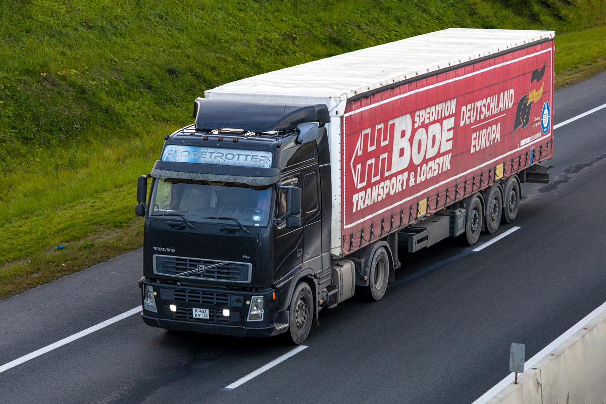 Вологодская область, № К 403 КУ 35 — Volvo ('2002) FH12.400
