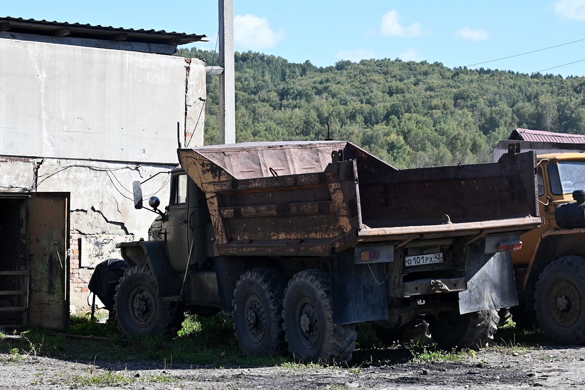 Кемеровская область, № О 101 РХ 42 — Урал-375 (общая модель)