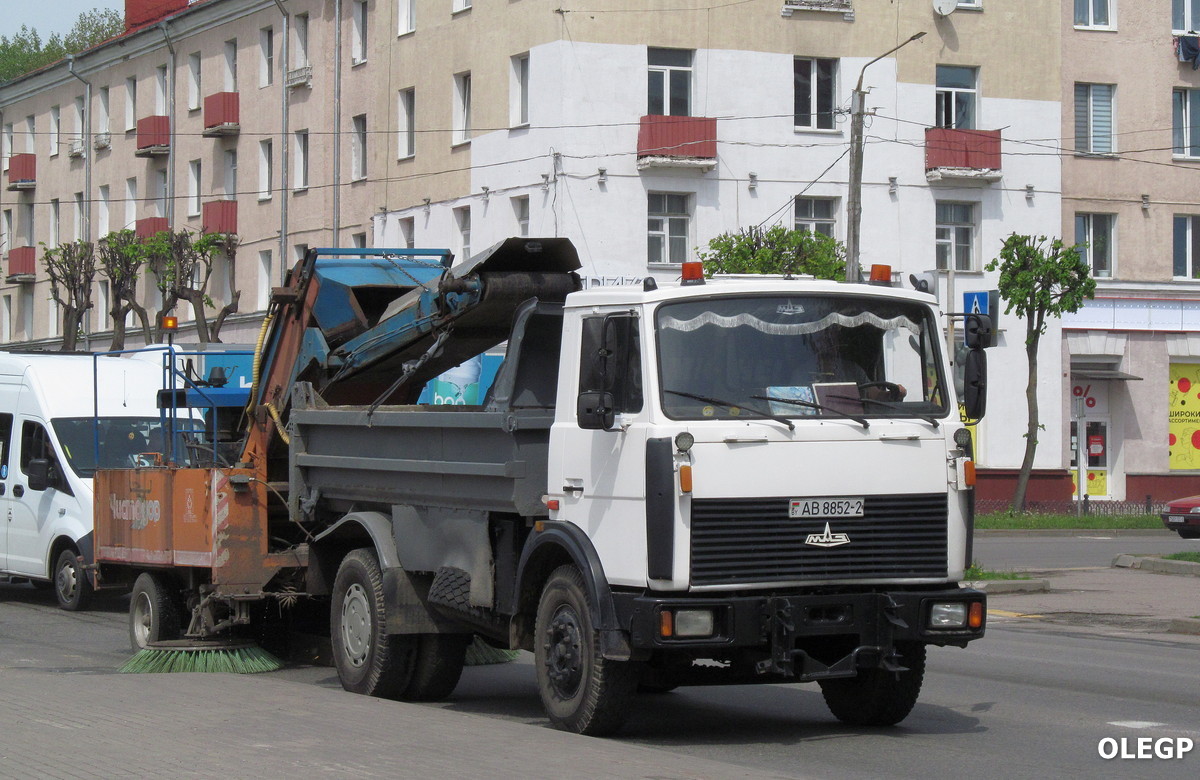 Витебская область, № АВ 8852-2 — МАЗ-5551 (общая модель)