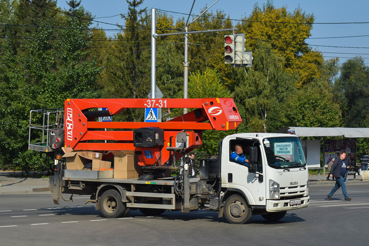 Алтайский край, № М 636 ОВ 22 — Isuzu Rus (общая модель)