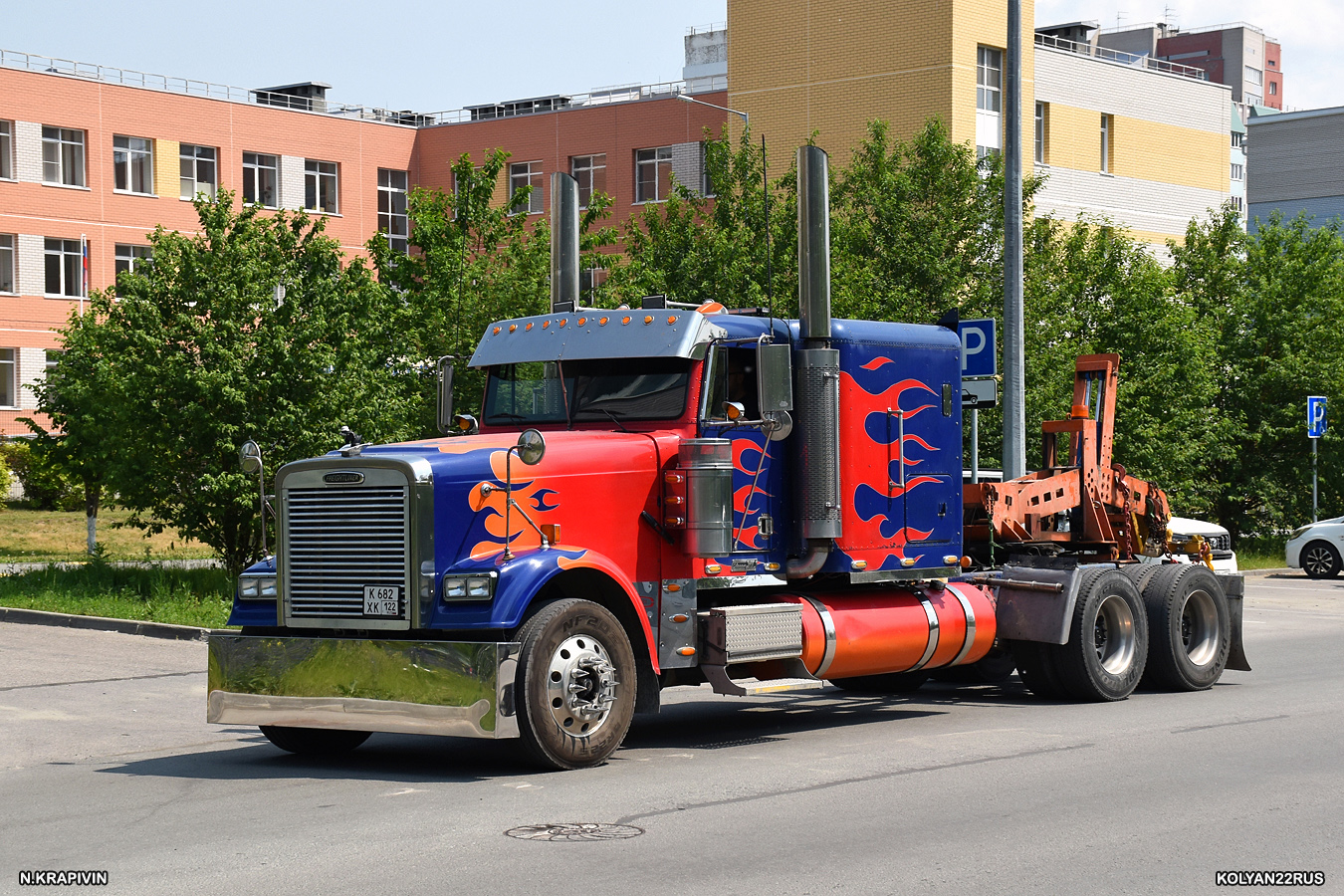 Алтайский край, № К 682 ХК 122 — Freightliner FLD 132 Classic XL