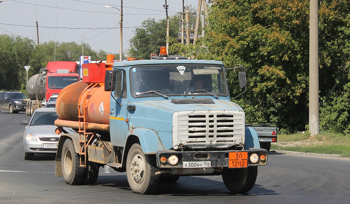 Оренбургская область, № А 300 ВН 156 — ЗИЛ-433362