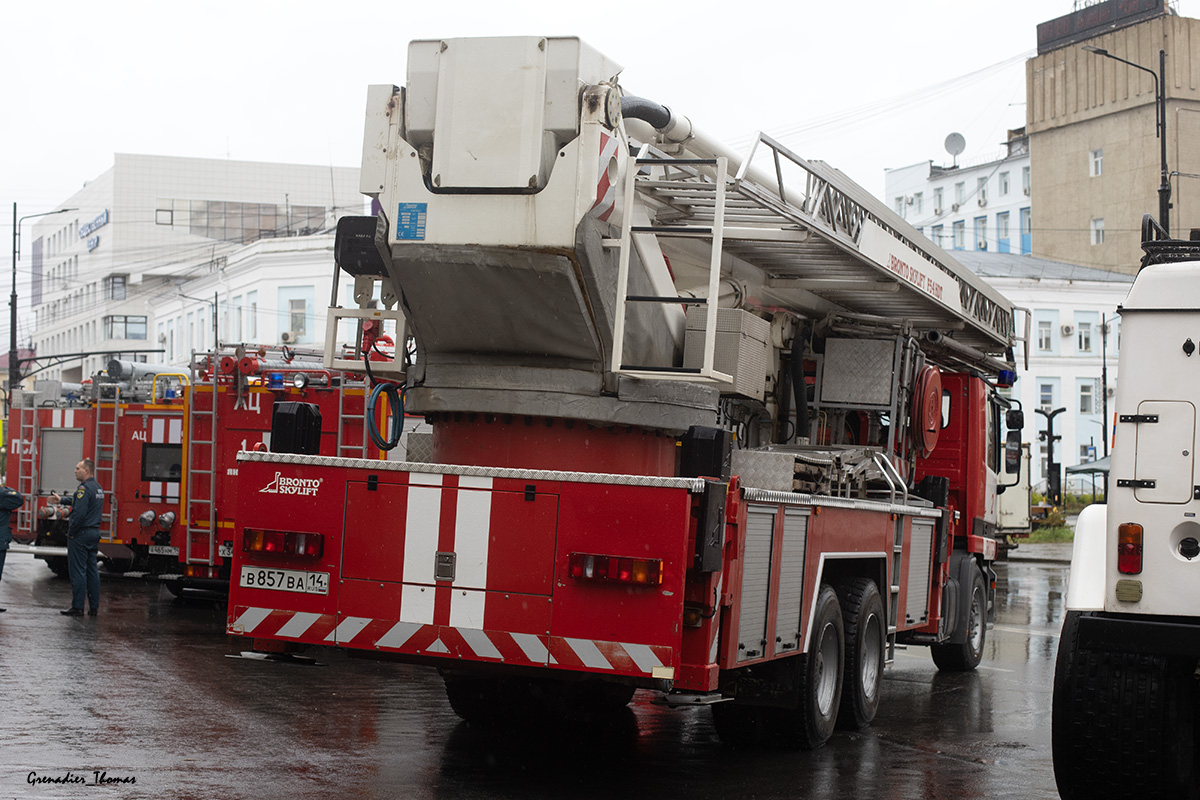 Саха (Якутия), № В 857 ВА 14 — Mercedes-Benz Actros ('1997) 3331