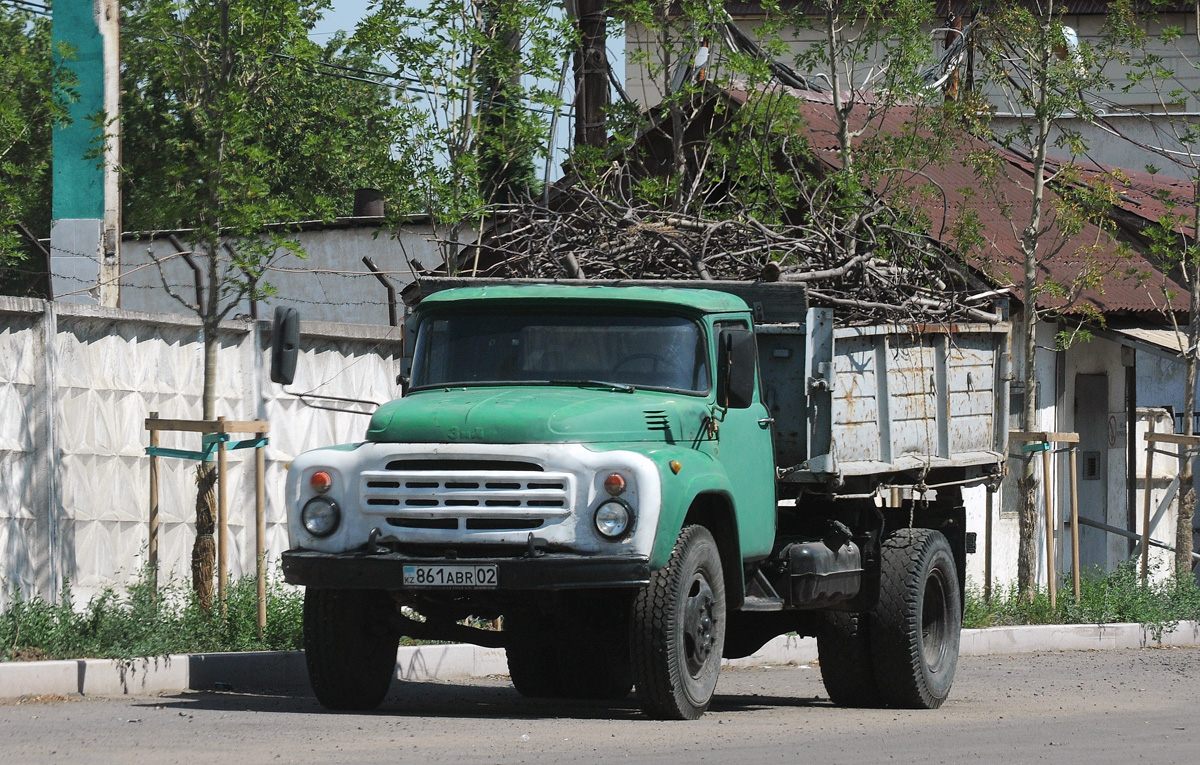 Алматы, № 861 ABR 02 — ЗИЛ-495710