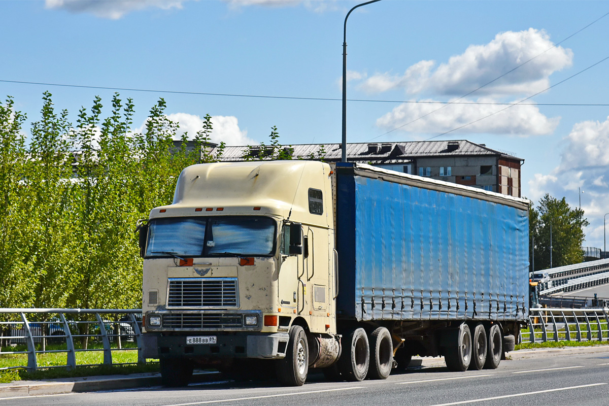 Ямало-Ненецкий автоном.округ, № Е 888 ВВ 89 — International 9800