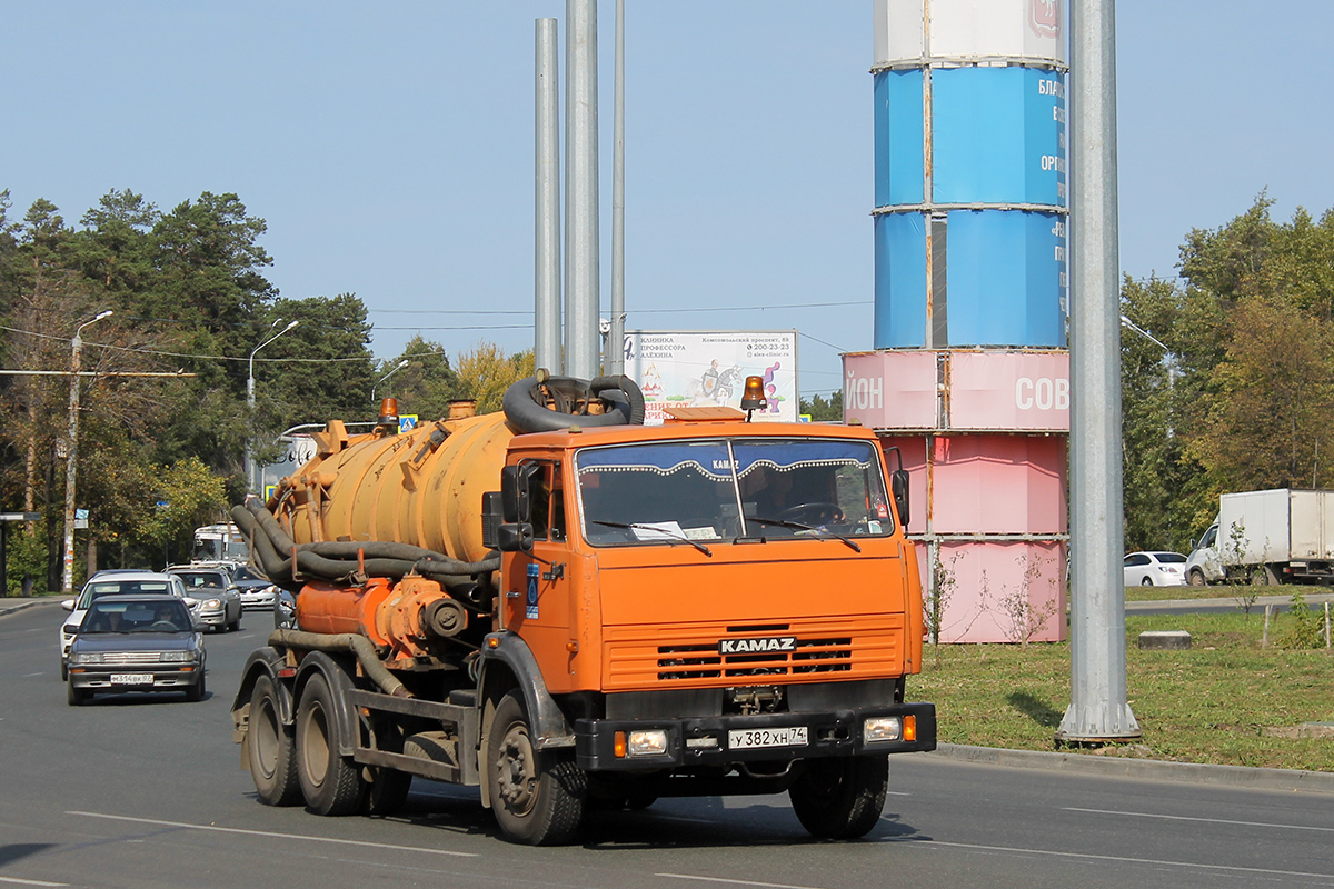 Челябинская область, № У 382 ХН 74 — КамАЗ-53215-15 [53215R]