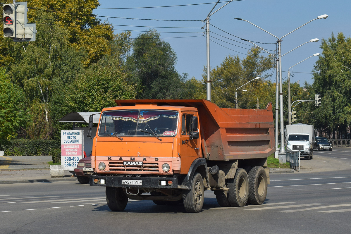 Алтайский край, № А 957 АО 154 — КамАЗ-5511