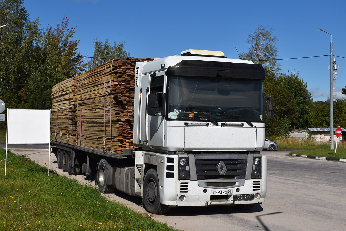 Дагестан, № Т 293 КО 05 — Renault Magnum (общая модель)