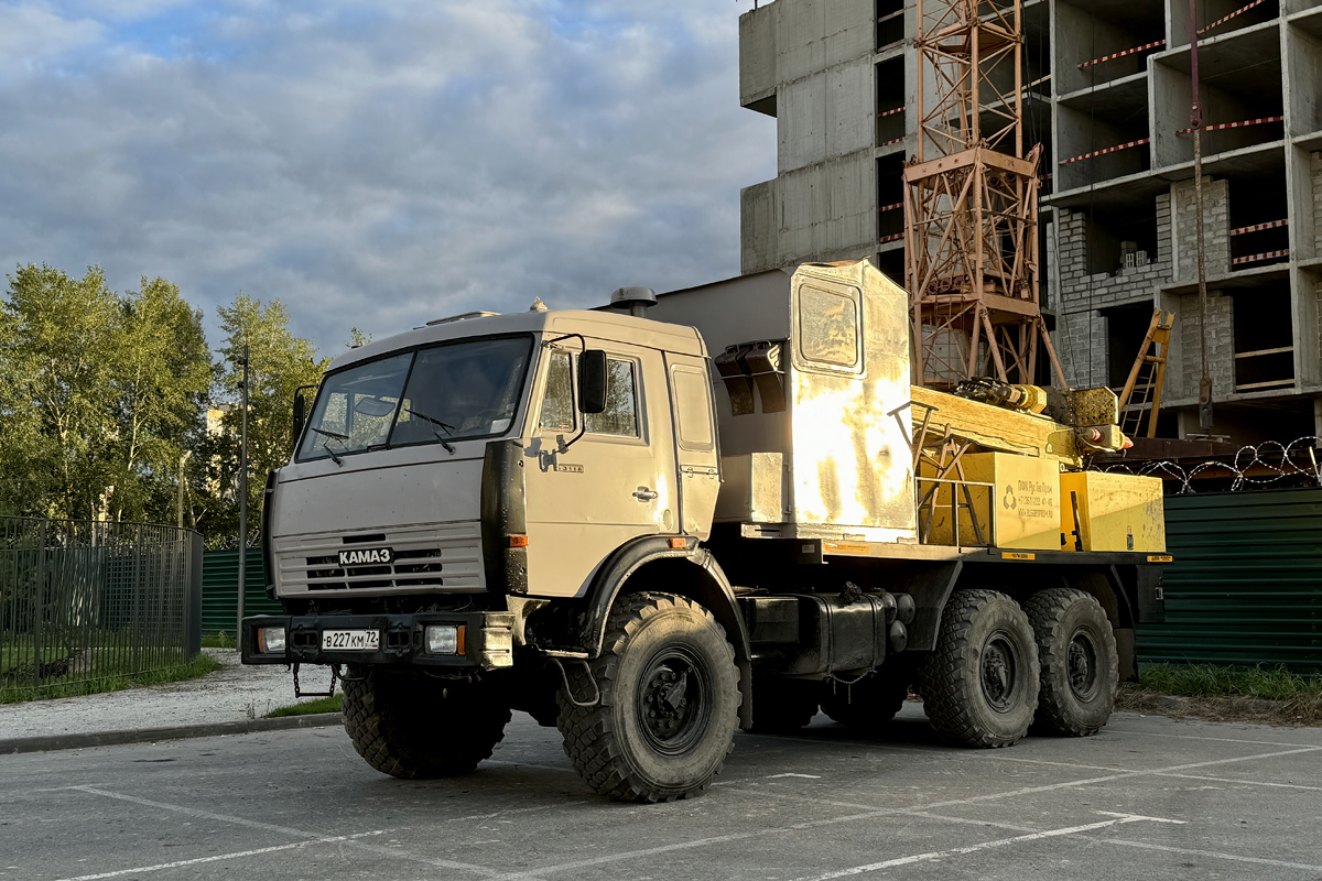 Тюменская область, № В 227 КМ 72 — КамАЗ-43118-13 [43118N]