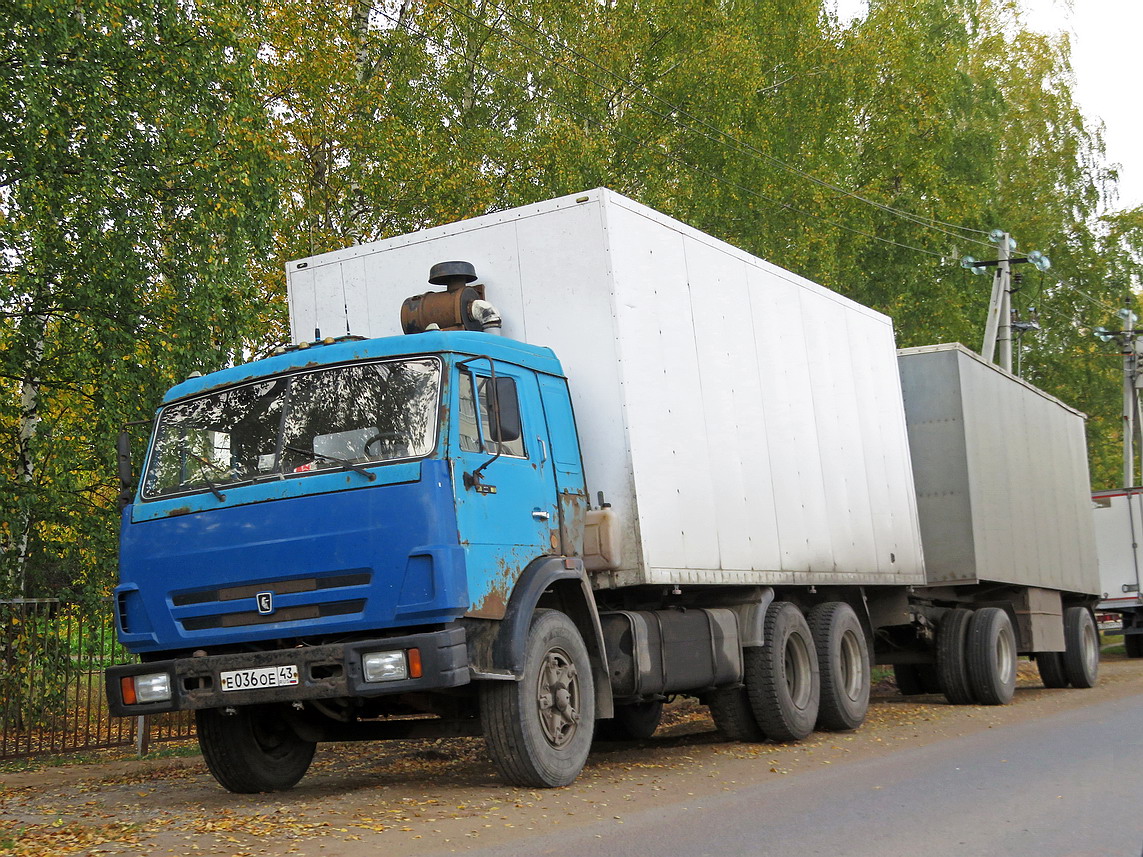 Кировская область, № Е 036 ОЕ 43 — КамАЗ-53213