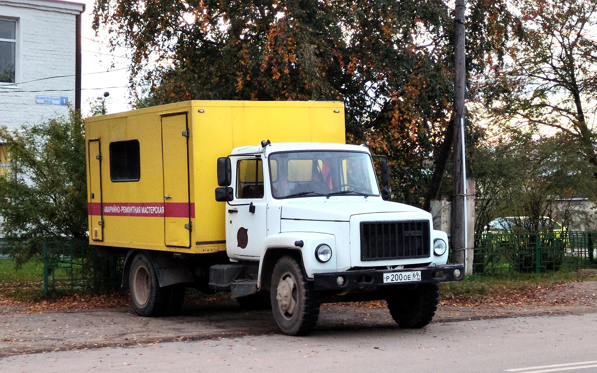 Тверская область, № Р 200 ОЕ 69 — ГАЗ-3309
