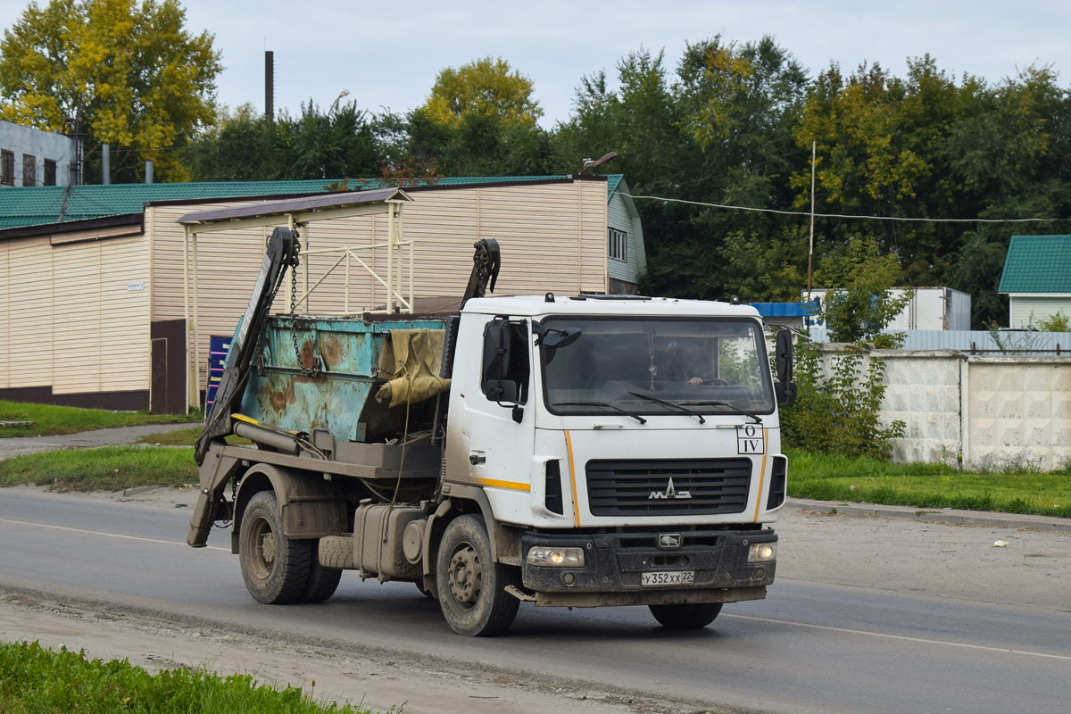 Алтайский край, № У 352 ХХ 22 — МАЗ-5340C2