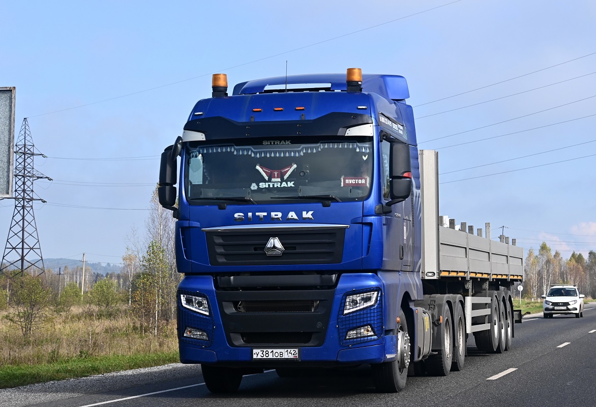 Кемеровская область, № У 381 ОВ 142 — Sitrak C7H ZZ4256
