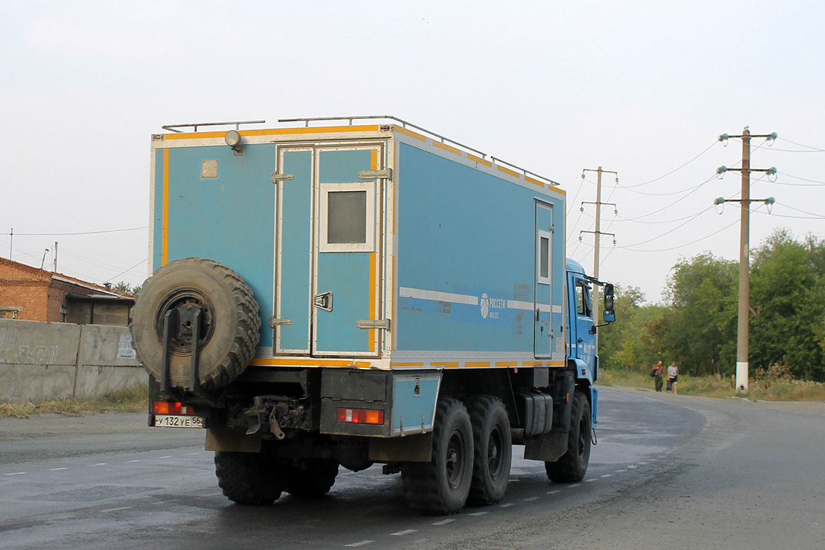 Оренбургская область, № У 132 УЕ 56 — КамАЗ-43118 (общая модель)