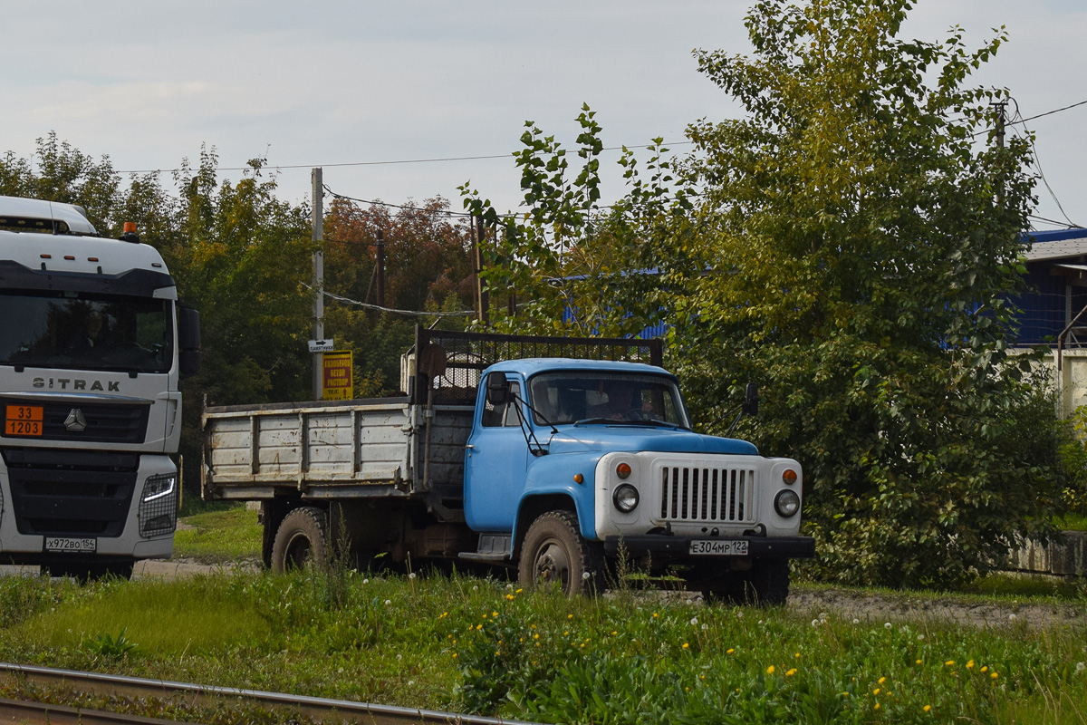 Алтайский край, № Е 304 МР 122 — ГАЗ-53-12
