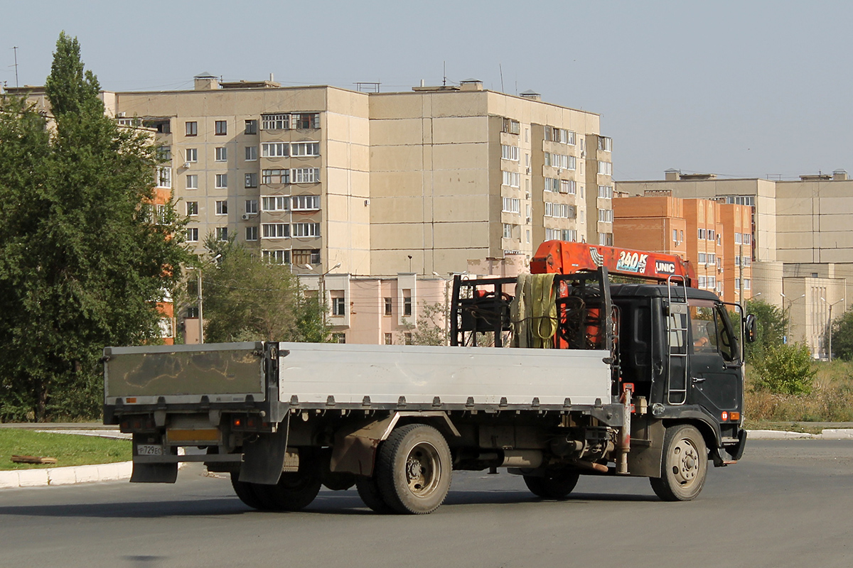 Оренбургская область, № Р 729 ЕС 56 — Nissan Diesel Condor
