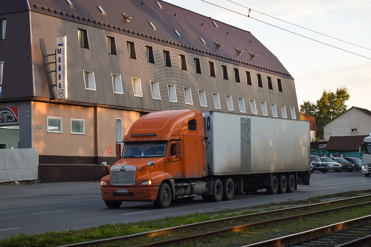 Алтайский край, № В 272 ТХ 122 — Freightliner Century Class
