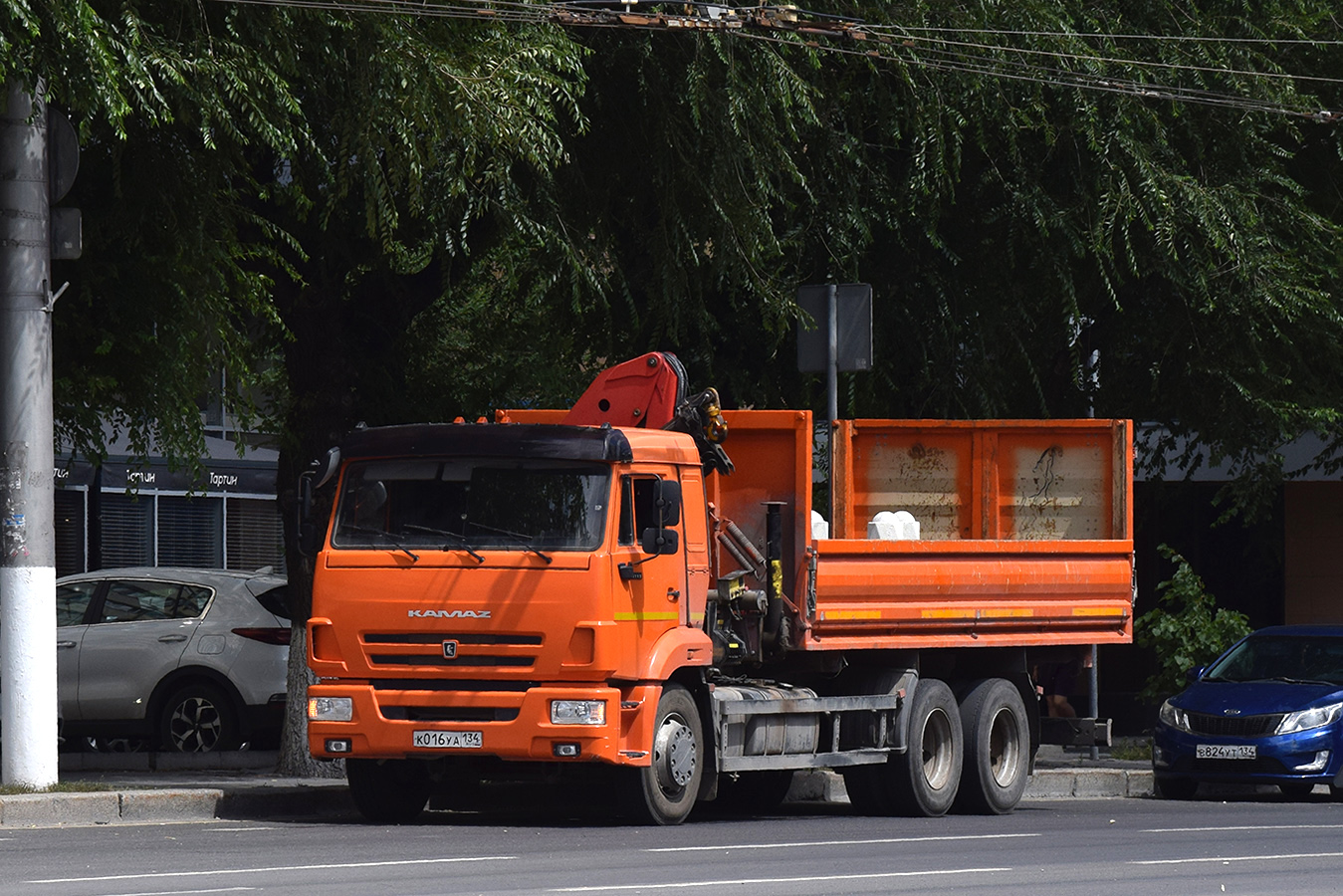 Волгоградская область, № К 016 УА 134 — КамАЗ-65115-50