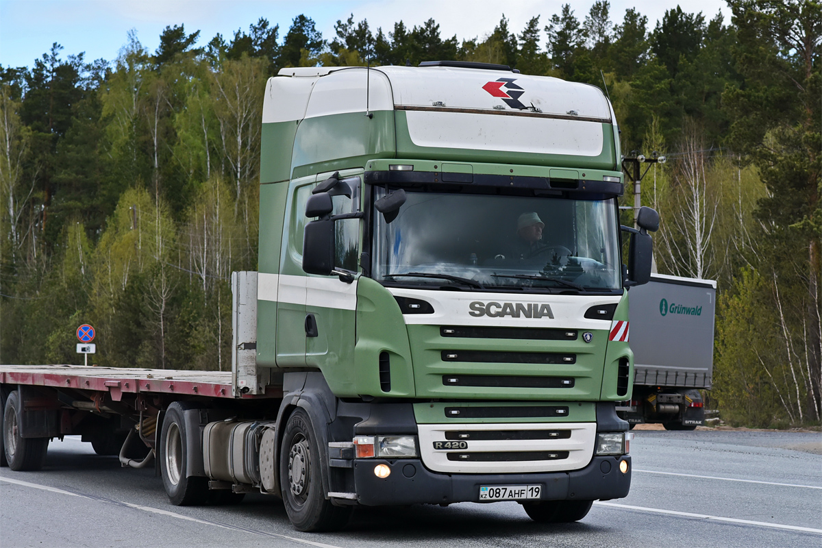 Жетысуская область, № 087 AHF 19 — Scania ('2004) R420