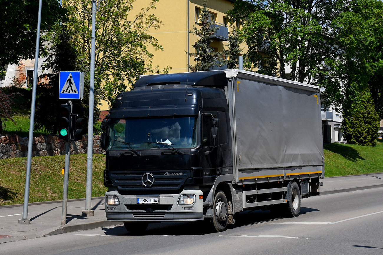 Литва, № LSB 004 — Mercedes-Benz Actros ('2003) 1844