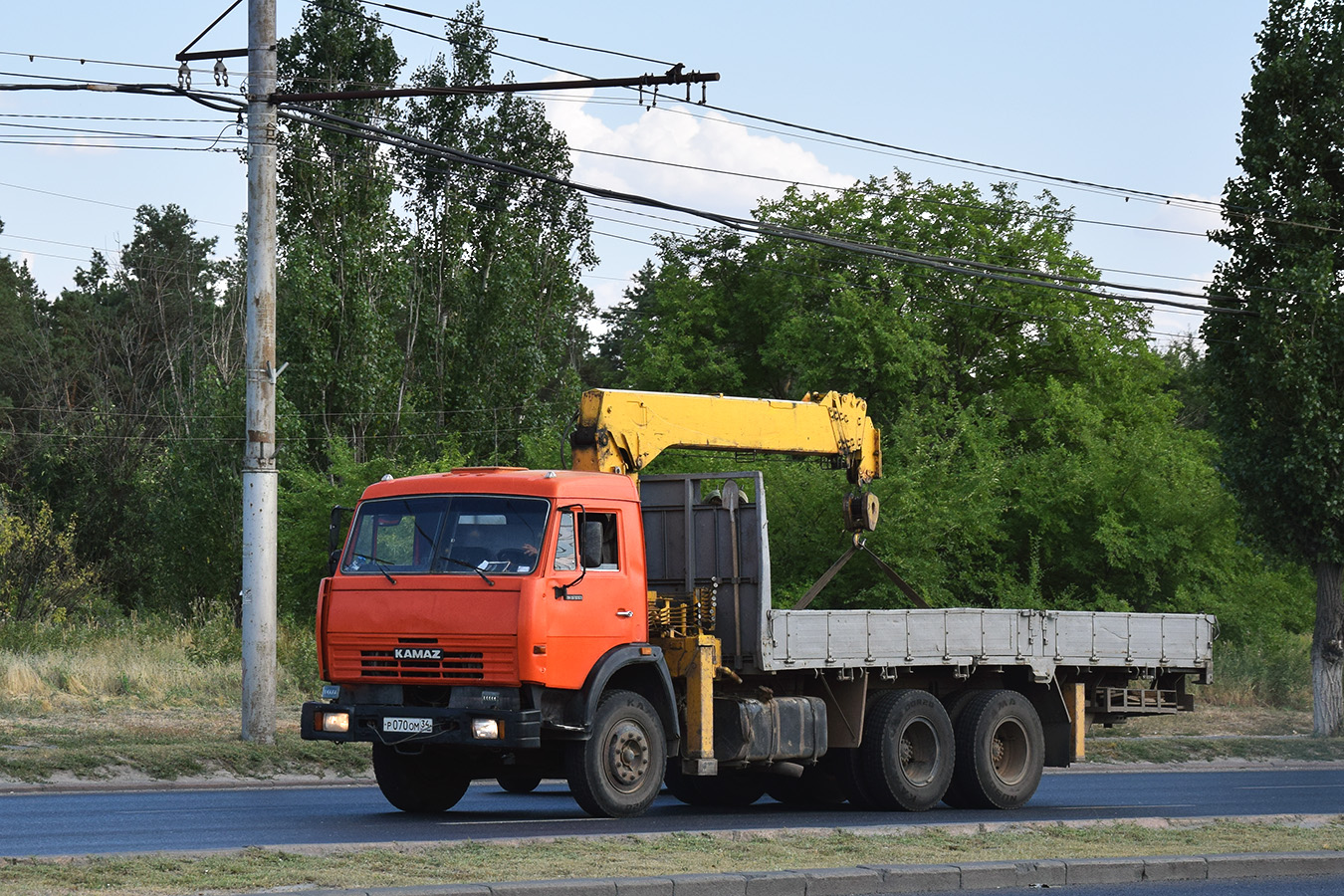 Волгоградская область, № Р 070 ОМ 34 — КамАЗ-53215-15 [53215R]