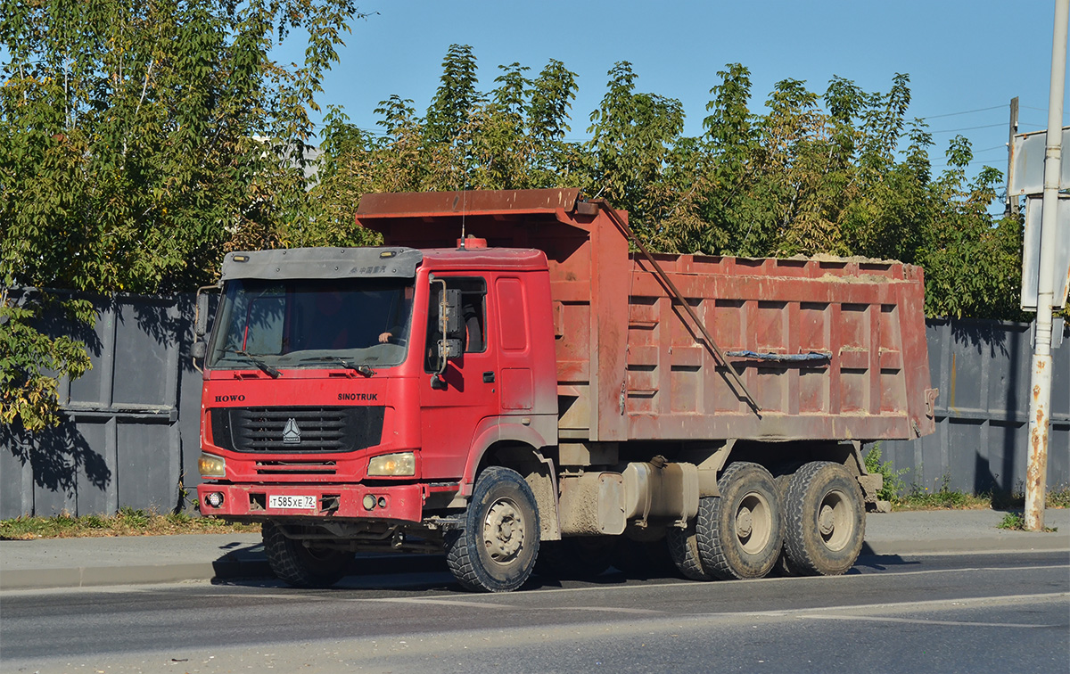 Тюменская область, № Т 585 ХЕ 72 — Howo HW ZZ3327