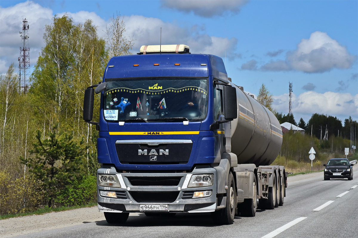 Свердловская область, № Е 966 РН 196 — MAN TGS 19.360