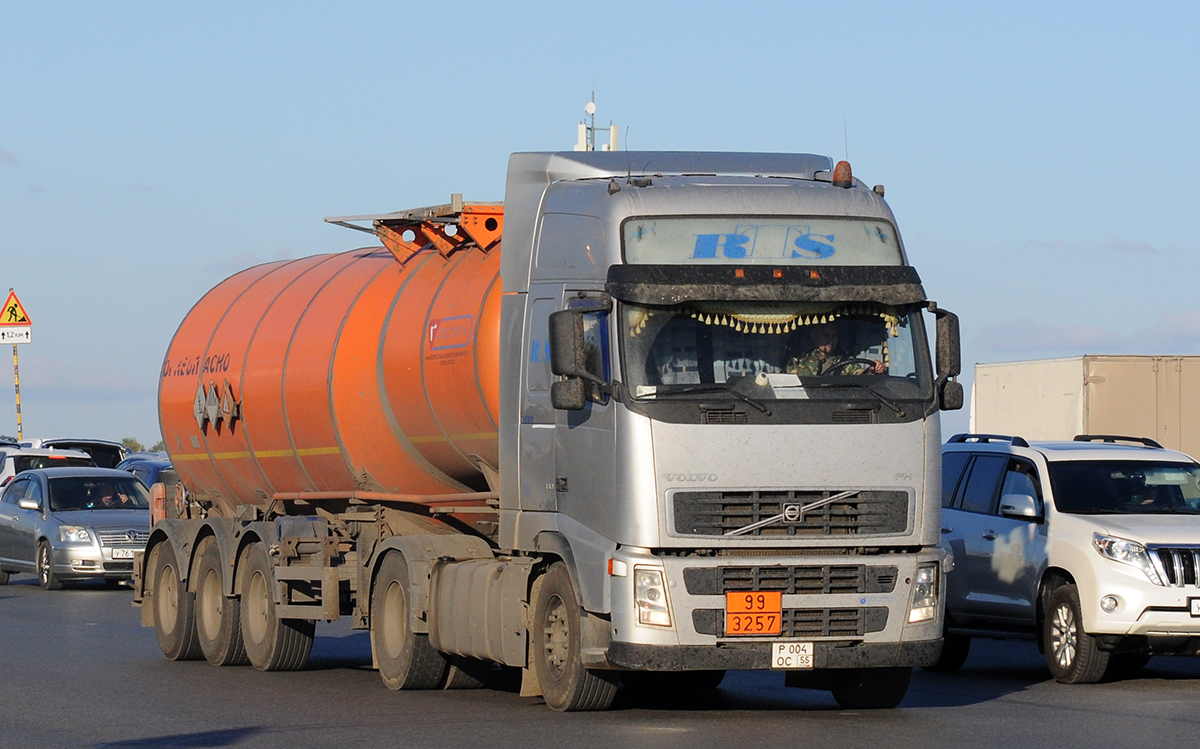 Омская область, № Р 004 ОС 55 — Volvo ('2002) FH12.480