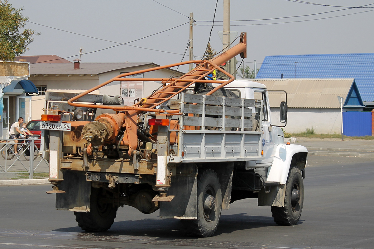 Оренбургская область, № О 720 ХО 56 — ГАЗ-3308 «Садко»