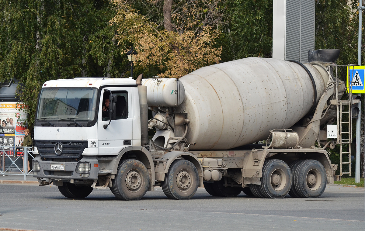 Тюменская область, № А 044 НТ 172 — Mercedes-Benz Actros ('2003) 4141