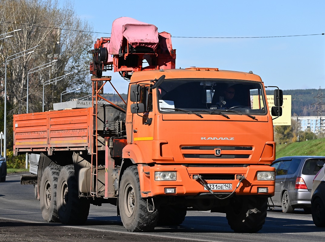 Кемеровская область, № Н 331 ОЕ 142 — КамАЗ-43118 (общая модель)