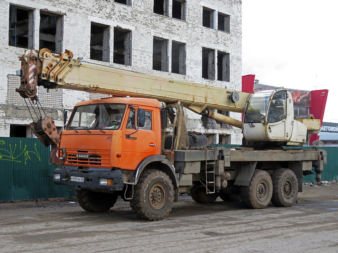 Кировская область, № Р 597 РК 43 — КамАЗ-43118-15 [43118R]