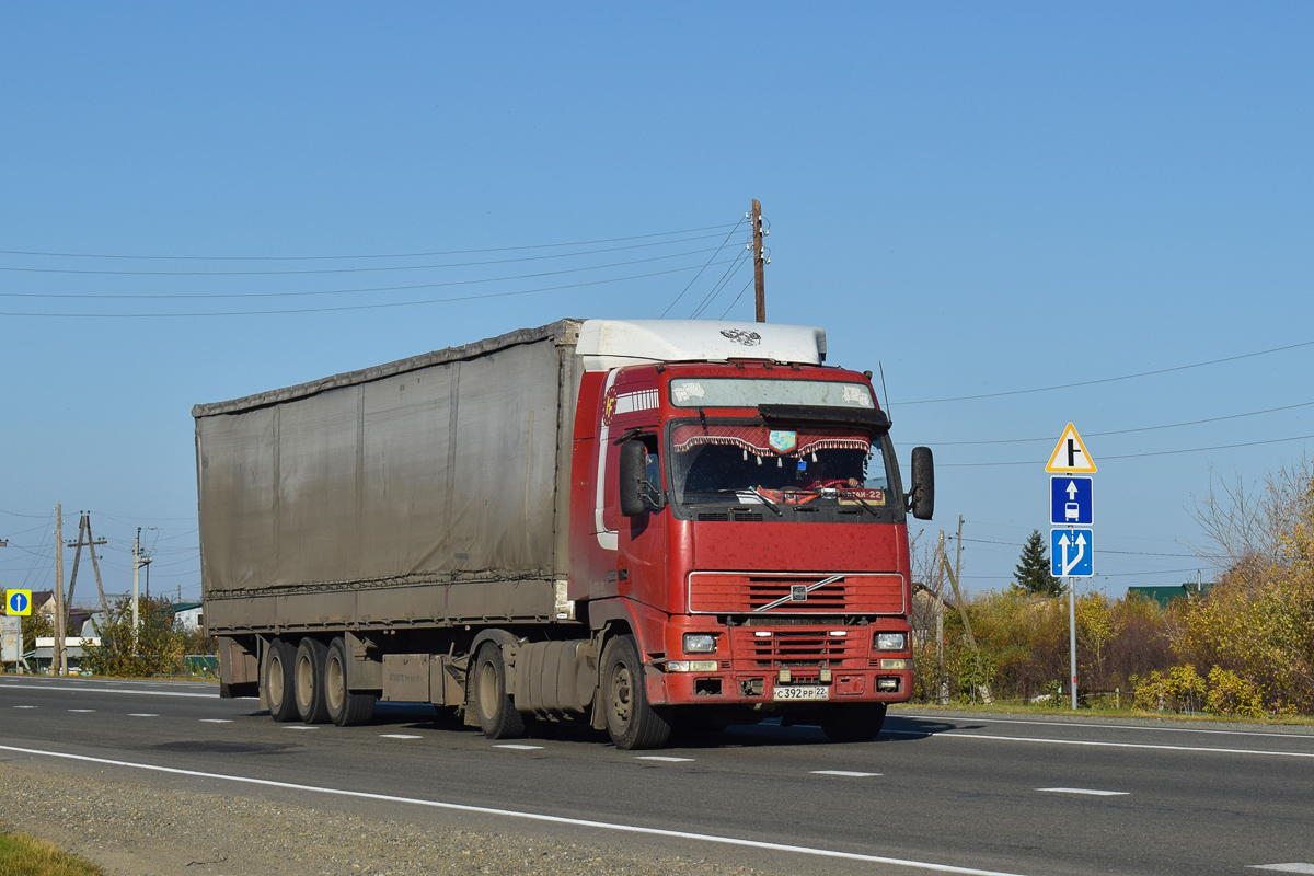 Алтайский край, № С 392 РР 22 — Volvo ('1993) FH12.420