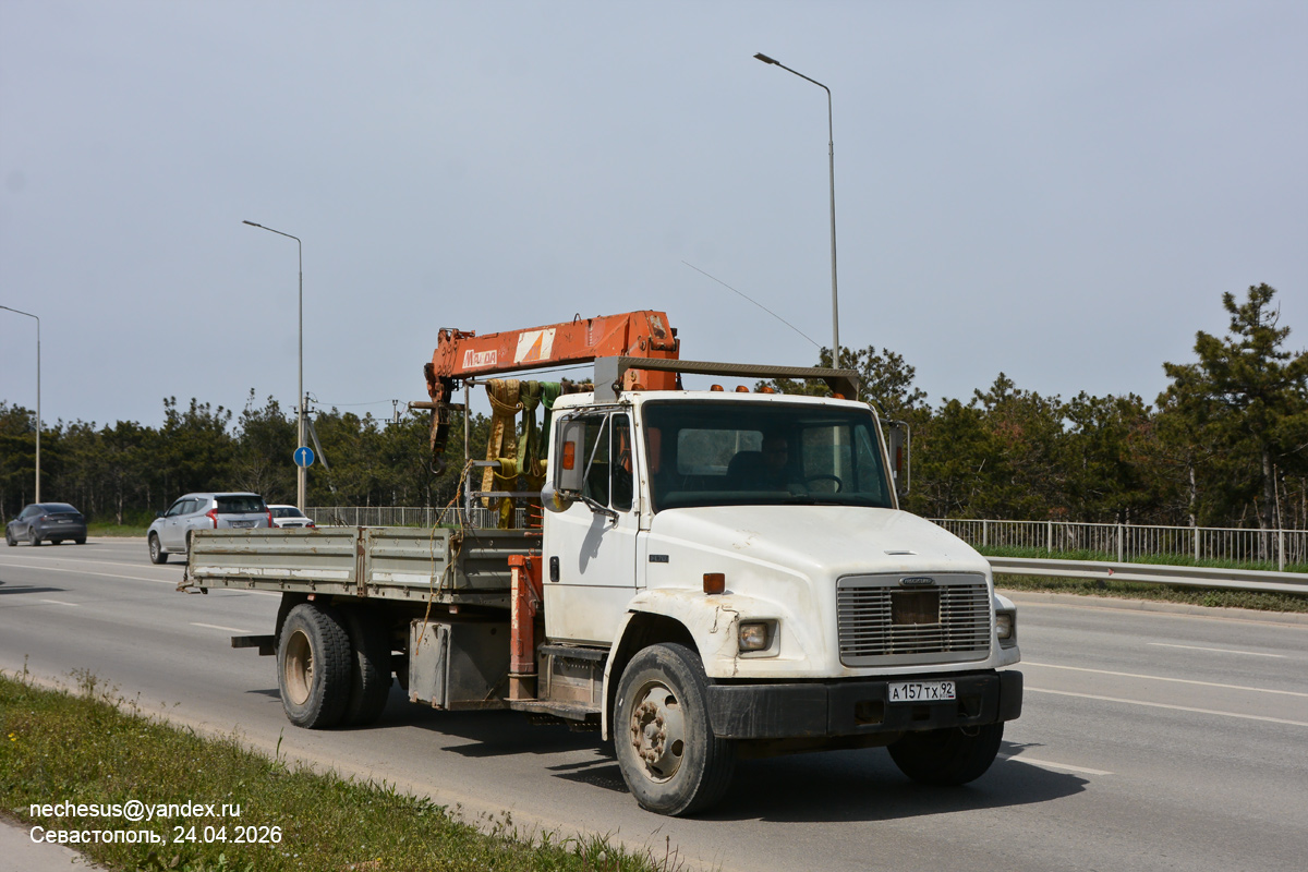 Севастополь, № А 157 ТХ 92 — Freightliner Business Class FL