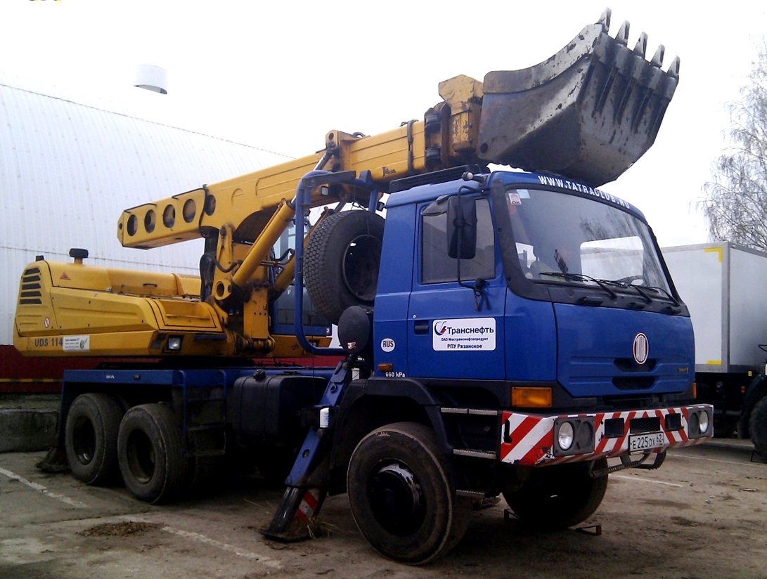 Рязанская область, № Е 225 ОХ 62 — Tatra 815 Terr№1-280R21