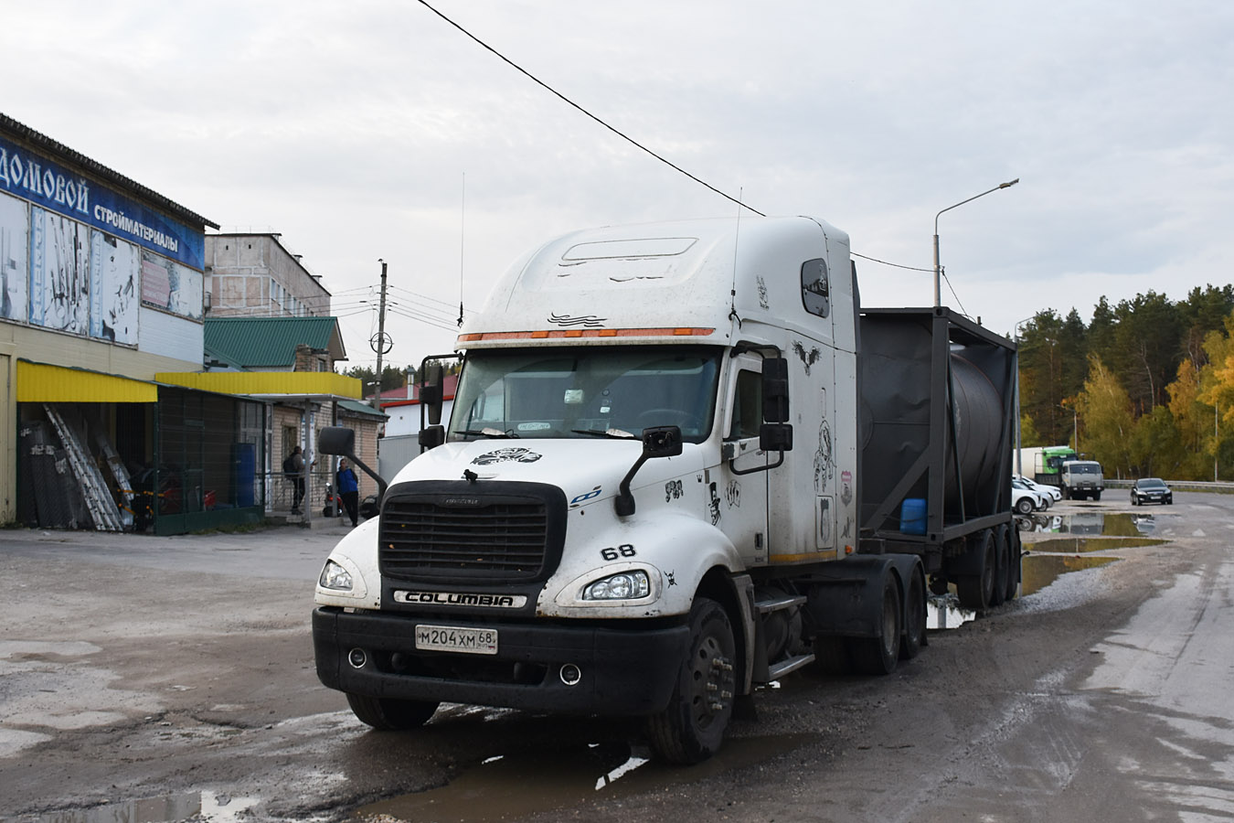 Тамбовская область, № М 204 ХМ 68 — Freightliner Columbia