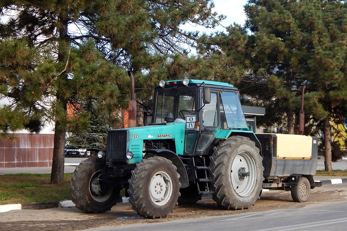 Белгородская область, № 9270 ЕЕ 31 — Беларус-1221