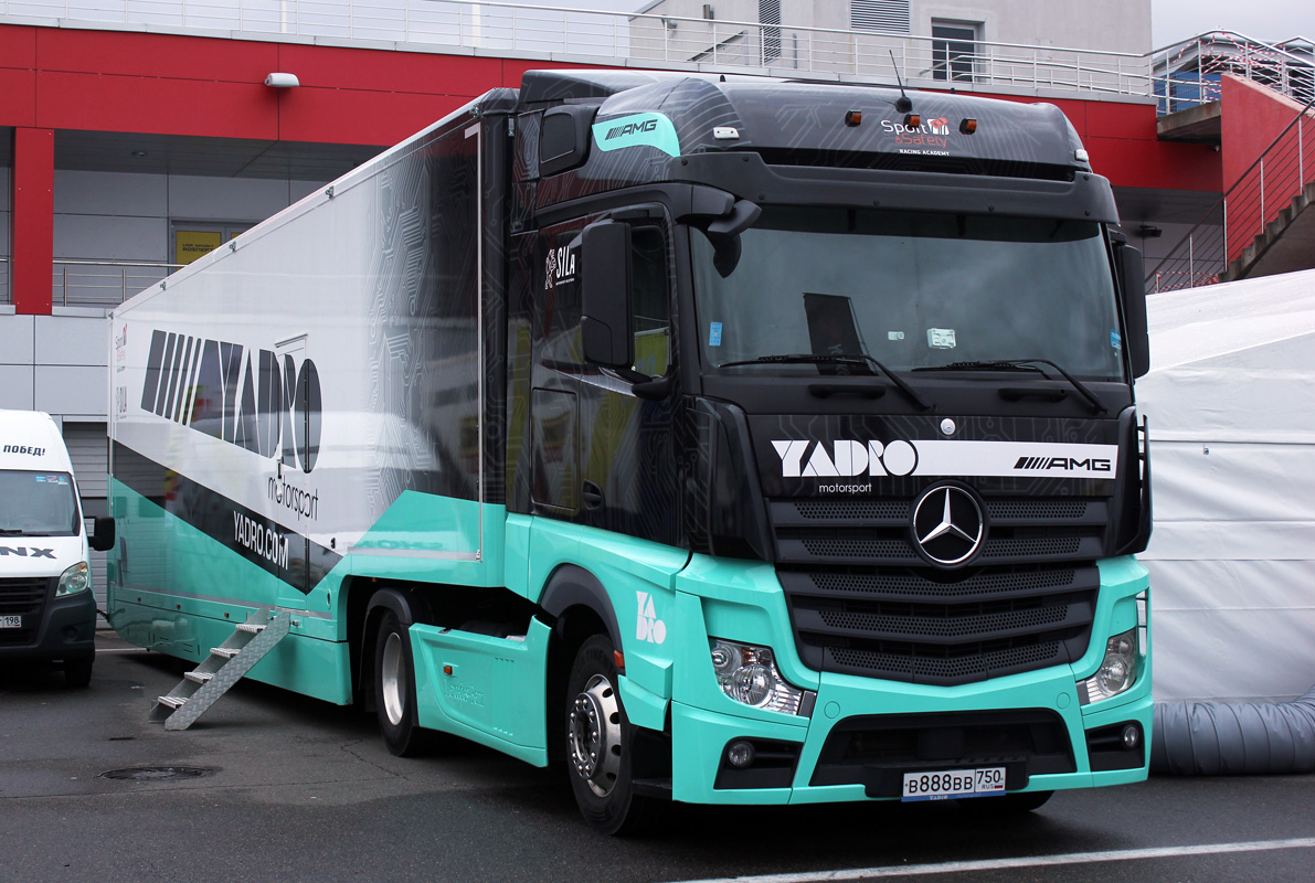 Московская область, № В 888 ВВ 750 — Mercedes-Benz Actros '18 1845 [Z9M]