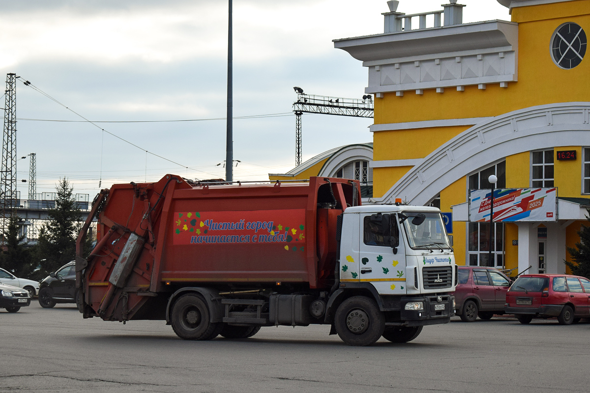 Алтайский край, № В 751 ОХ 122 — МАЗ-534025