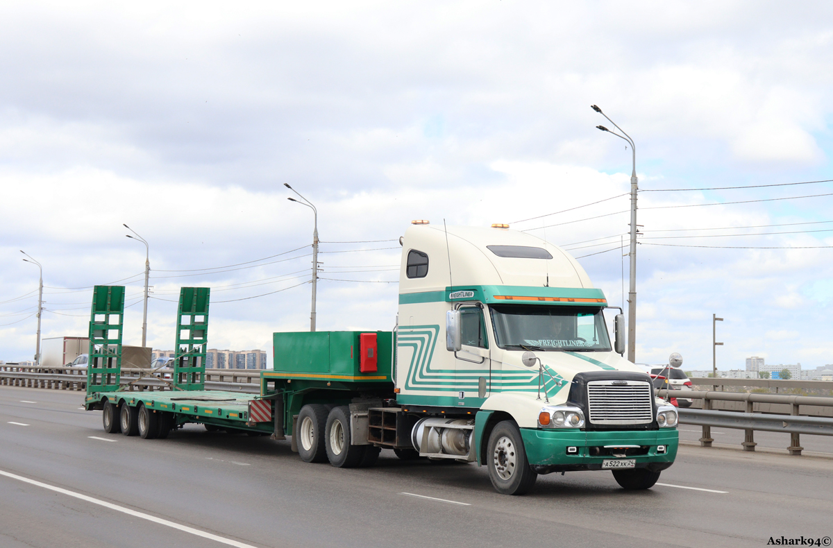 Красноярский край, № А 522 ХК 24 — Freightliner Century Class