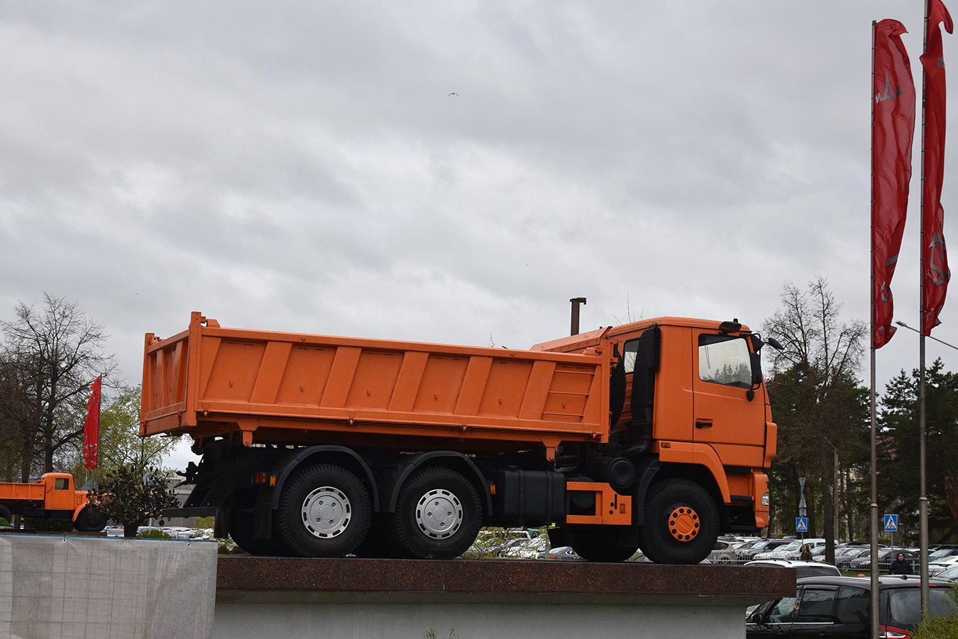 Минск, № (BY-7) Б/Н 0026 — МАЗ-6501 (общая модель); Техника на постаментах, памятники (Минск); Транспортные средства без номеров (Минск)