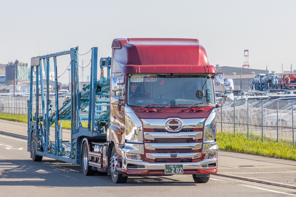 Япония, № 三重 131 け 0202 — Hino Profia